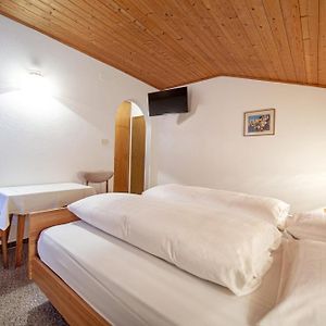 Camera standard con letto queen size